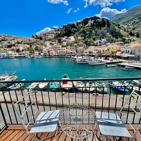 Nikolakis, Seafront - Harbor View Apartment Sými Luaran gambar